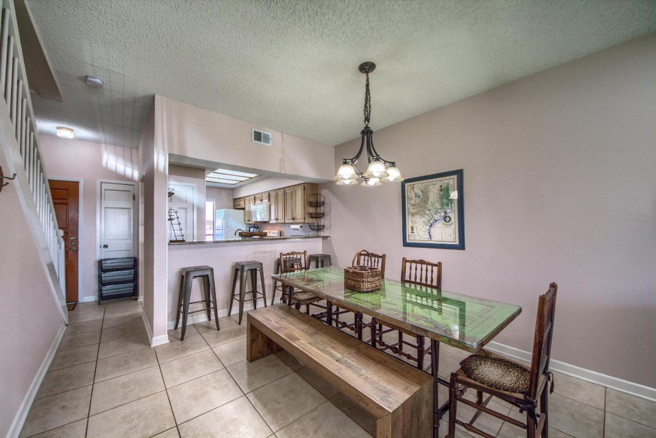 The Iron Cactus Condo On The Comal Cw C102 New Braunfels Zewnętrze zdjęcie