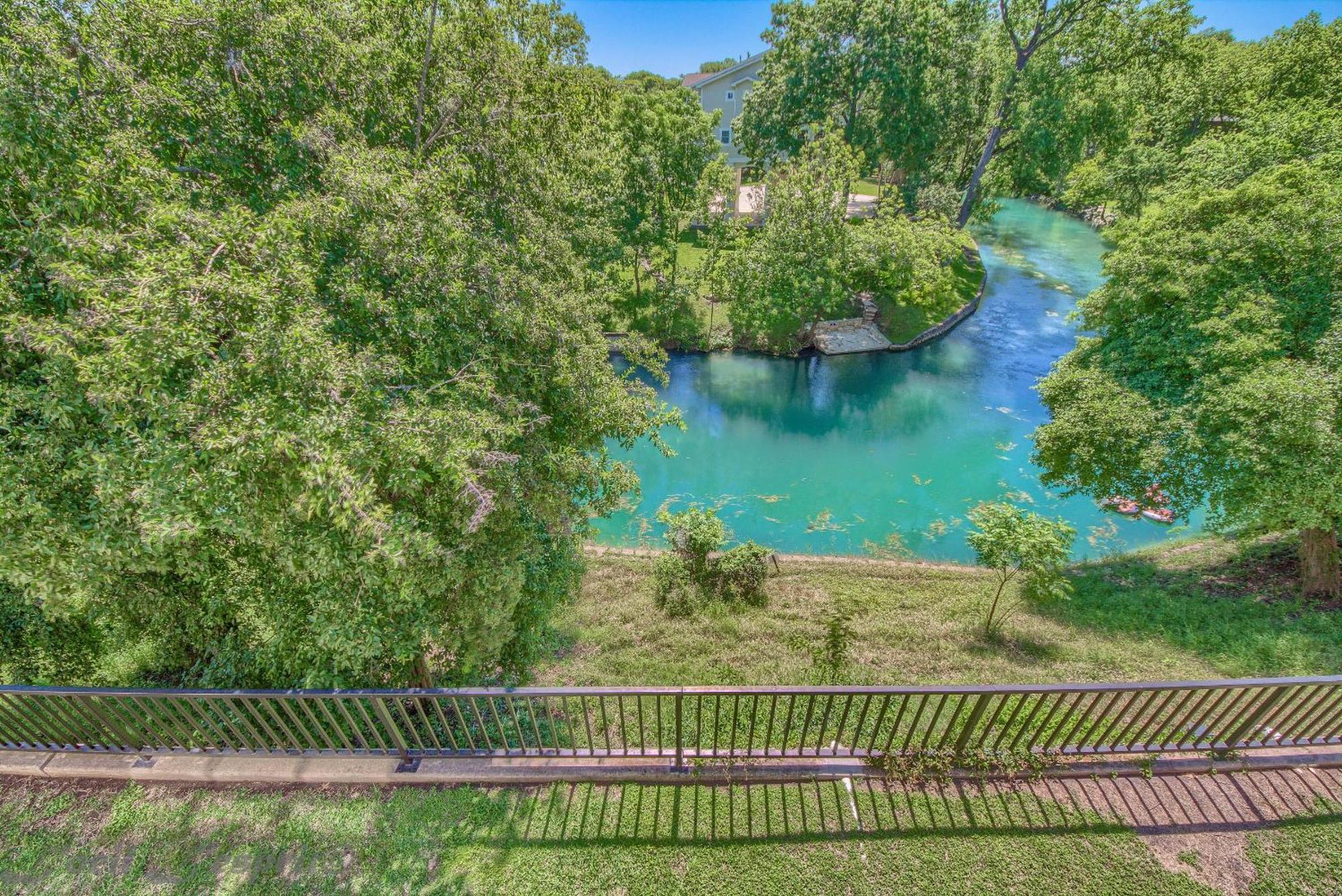 The Iron Cactus Condo On The Comal Cw C102 New Braunfels Zewnętrze zdjęcie
